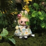Handmade Labubu outfits- cute flower dress (for labubu 17cm) [pre order] - Image 5
